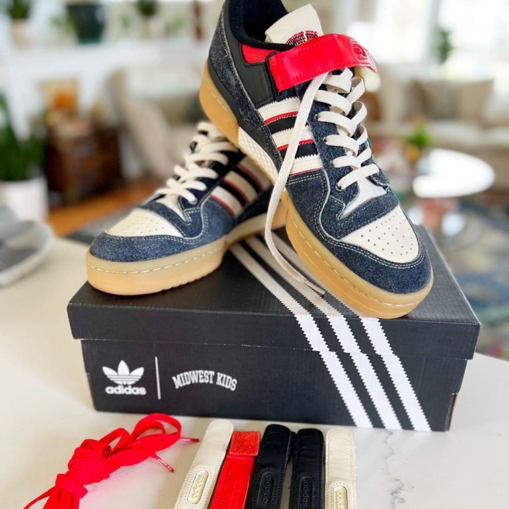 Adidas sneakers Midwest Kids brand, straps and laces, brand new size MEN’s 11
